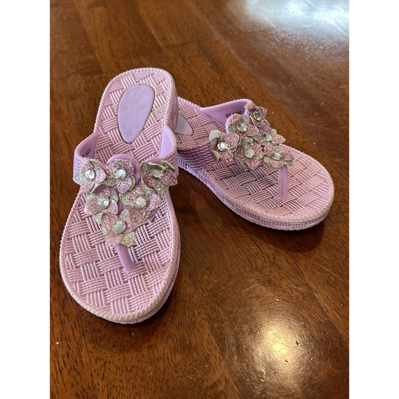 Flower Thong Sandals Lavender Rhinestone Embellished Flip Flops‎ Girls - Picture 1 of 5